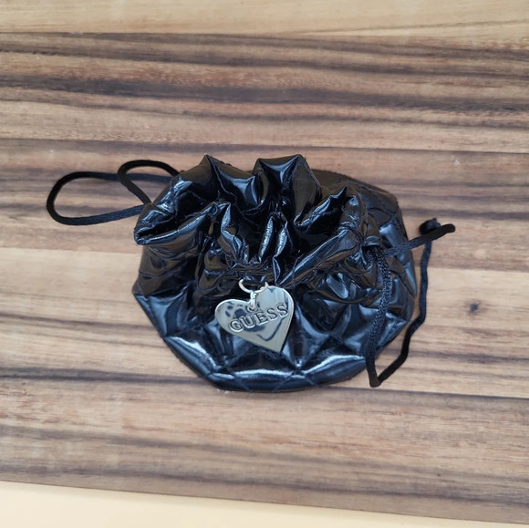 GUESS Black Quilted Women's Drawstring Pouch, Like New, Very Cute! - Picture 6 of 6